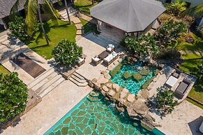 Billionaire Beachfront Apartments