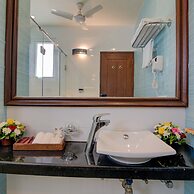 Godwin Candolim, Goa