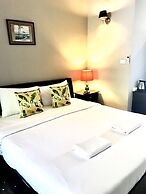 The Green Plaza Hotel