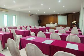 Lanta Sand Resort & Spa