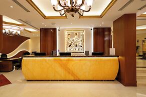 Luxe Avenue Hotel