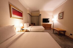 Luxe Avenue Hotel