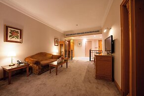 Luxe Avenue Hotel