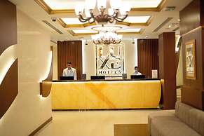 Luxe Avenue Hotel
