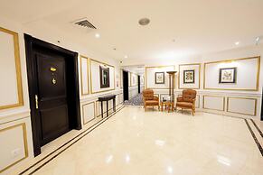 Luxe Avenue Hotel
