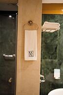 Luxe Avenue Hotel