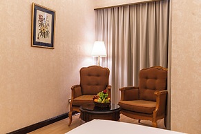 Luxe Avenue Hotel