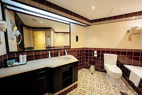 Luxe Avenue Hotel
