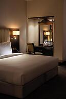 Luxe Avenue Hotel
