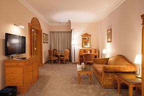 Luxe Avenue Hotel