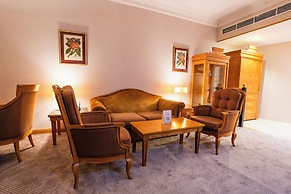 Luxe Avenue Hotel