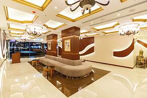 Luxe Avenue Hotel