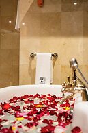 Luxe Avenue Hotel