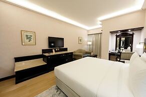 Luxe Avenue Hotel