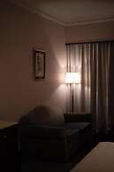 Luxe Avenue Hotel