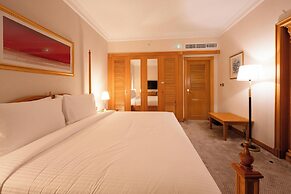 Luxe Avenue Hotel