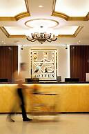Luxe Avenue Hotel