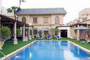 Luxe Avenue Hotel