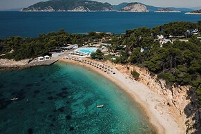 Marpunta Resort