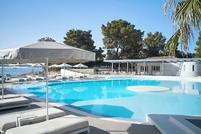 Marpunta Resort