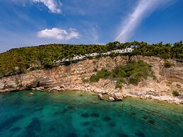 Marpunta Resort