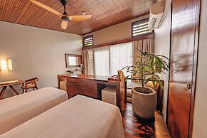 Hotel Komune and Beach Club Bali