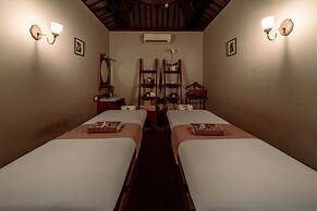 Hotel Komune and Beach Club Bali