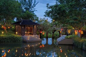 Banyan Tree Lang Co