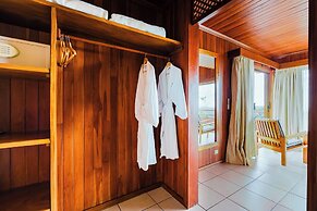 Ficus Sunset Suites