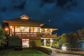 Ficus Sunset Suites