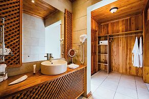 Ficus Sunset Suites