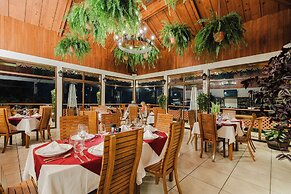 Ficus Sunset Suites