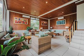 Ficus Sunset Suites
