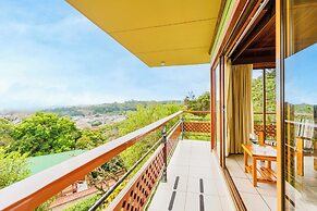 Ficus Sunset Suites
