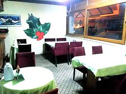 Kleopatra Bebek Hotel