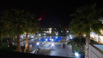 King's House Hotel Resort