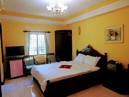 La Suisse Hotel