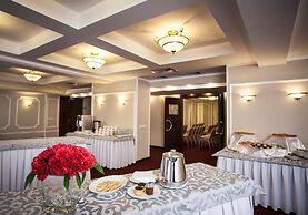 Vedensky Hotel