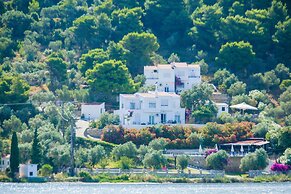 Villa Ariadni