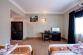 Central Night Hotel