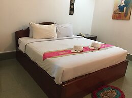 Central Night Hotel