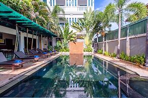 Central Night Hotel