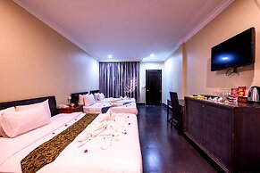 Central Night Hotel