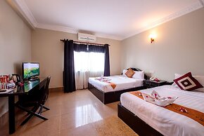 Central Night Hotel