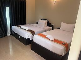 Central Night Hotel