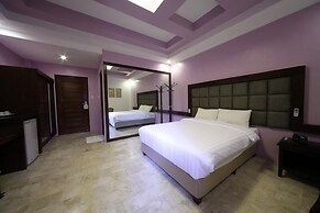Woodland Hotel