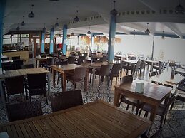 Manuela Hotel