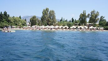 Manuela Hotel