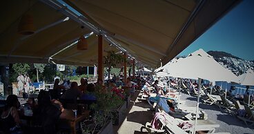 Manuela Hotel