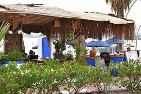 Manuela Hotel